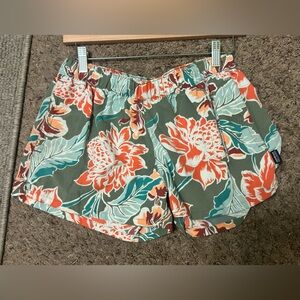 Patagonia Floral Women's Shorts - Green and Orange